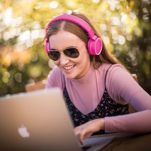 AV:Link PBH10-PNK - Wireless Bluetooth Headphones Pink